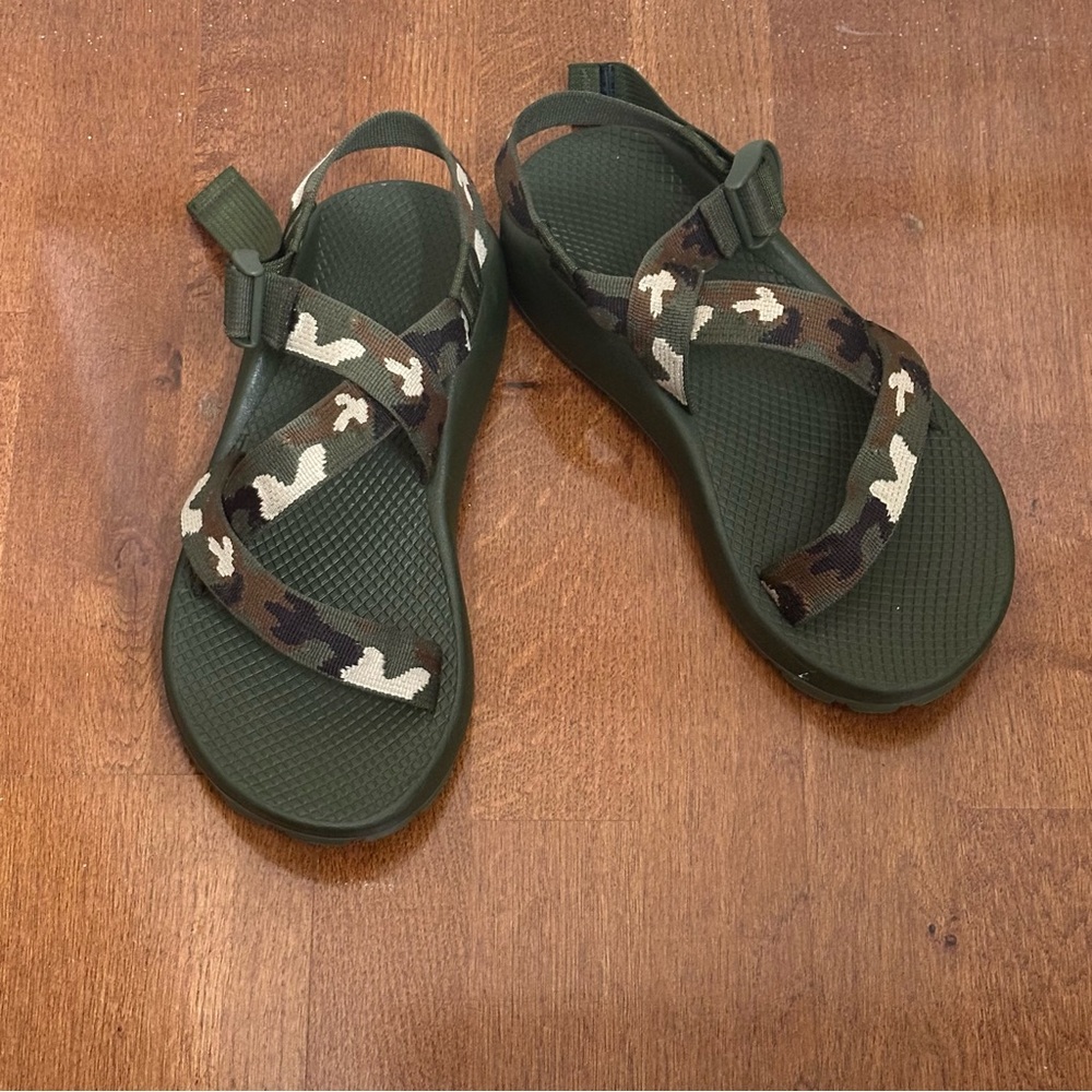 Men Chaco Green Camouflage Sandals